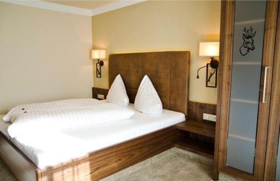 Hotel Garni Caroline イシュグル エクステリア 写真