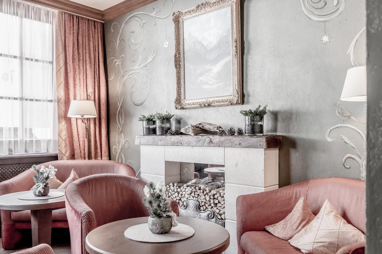 Hotel Garni Caroline イシュグル エクステリア 写真