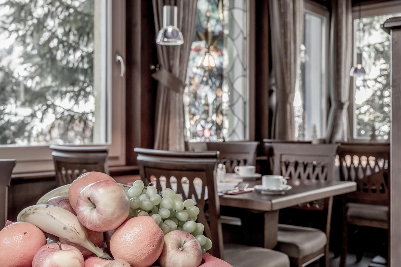 Hotel Garni Caroline イシュグル エクステリア 写真