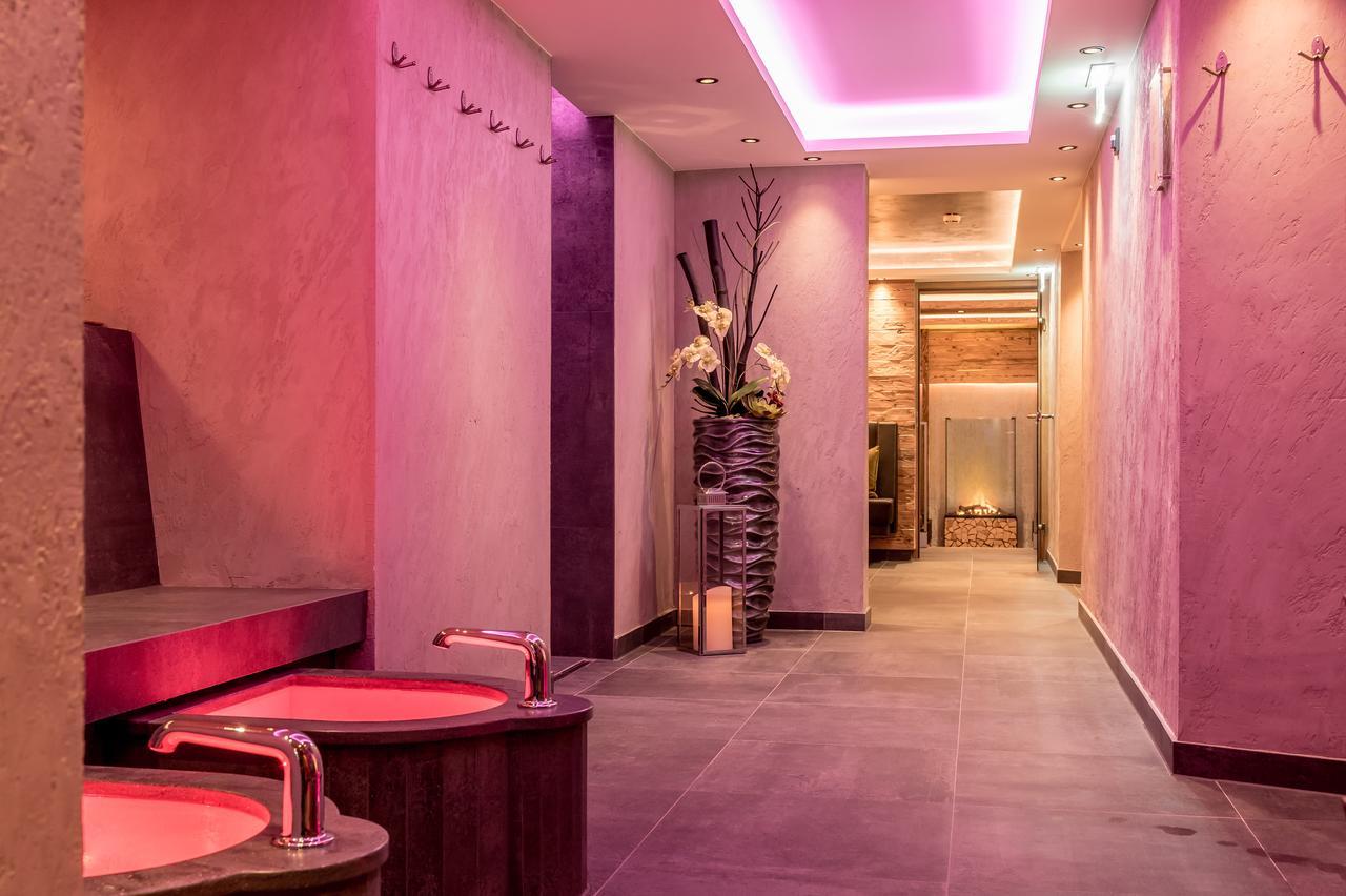 Hotel Garni Caroline イシュグル エクステリア 写真